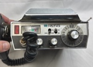 lot 169 image: Ross Electronics CB-1000 Class D CB Radio Transceiver