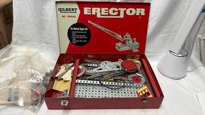 lot 176 image: Gilbert Erector Set No. 10051 Electric Engine Construction Kit