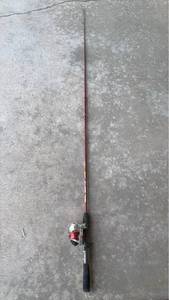 lot 185 image: Shakespeare Mantis Spincast Fishing Rod and Reel Combo