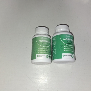 lot 13054 image: 2 Bottles Moringa Powder Capsules - Pure Nutrient-Rich Moringa Powder - a Natural Green Antioxidant Superfood - Supports Energy, Skin Health, Gut Health - WEs