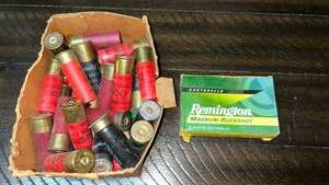 lot 9 image: Mixed 12 Gauge Shotgun Shell Collection with Remington Box steel and lead and buckshot