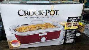 lot 81 image: New in box Crock-Pot Casserole Crock 3.5 Quart Slow Cooker
