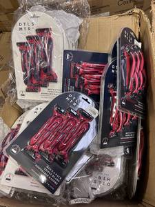 lot 105 image: DTLS MTRA Mens 6-Pack Triple Blade Disposable Razors 48 Brand New  packs retail $720 value bid x48