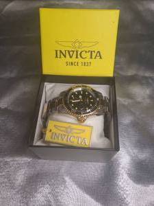 lot 109 image: Brand New Invicta Mens Diver Watch with Two-Tone Bracelet