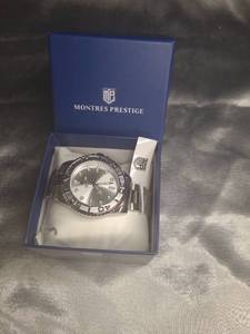 lot 110 image: Brand New Montres Prestige Stainless Steel Dive Watch with Rotating Bezel