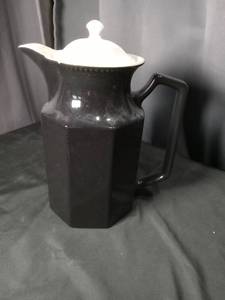 lot 4925 image: Black and White Ceramic Coffee Pot with Lid