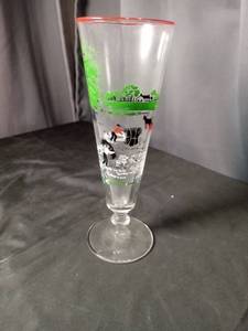 lot 4928 image: Footed Pilsner Glass with Country Farm Scene