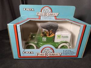lot 4942 image: ERTL 1918 Ford Runabout Publix Die-Cast Metal Coin Bank