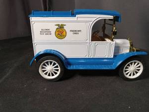 lot 40759 image: Limited Edition Ford Model T Delivery Truck Bank - Alumni Boosters Toy Show Fremont Ohio