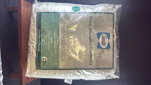 Sealy King Size Down Alternative Comforter