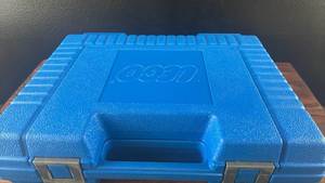 lot 5472 image: Blue Plastic Lego  Case with Legos