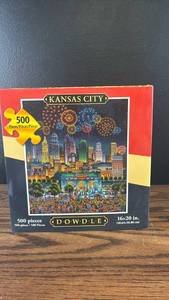 lot 5478 image: Dowdle Kansas City 500 Piece Jigsaw Puzzle