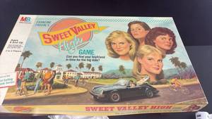 Sweet Valley High Board Game by Milton Bradley
