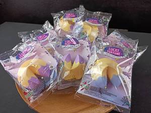 lot 5496 image: Lucky Fortune Series 1 Collectible Bracelet Blind Bags