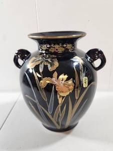 lot 98 image: Yamaji Black, Gold, Silver Iris Dragonfly Japanese Vase