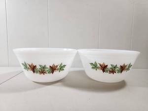 lot 133 image: Federal White Milk Glass Mixing Bowls with Autumn Leaf Pattern