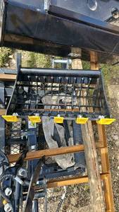 lot 339 image: Unused SDLANCH Mini Excavator Rock Bucket W Teeth