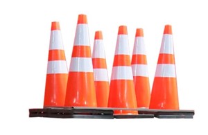 lot 3043 image: Suihe 250-piece Traffic Cone