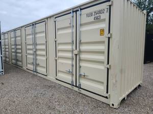 lot 946 image: One Way Use 40ft High Cube Multi-Door Container  YLEU2549327  4 side door Opening W 1 End Door Opening