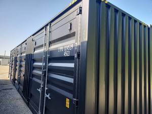lot 3221 image: One Way Use 40 High Cube Storage Container, APPROX 102 TALL X 96 WIDE X 40 DEEP Suihe LYPU0245297 Black Lot