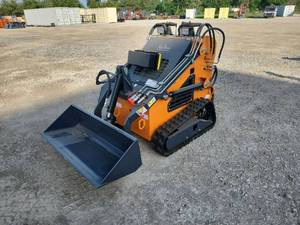 lot 2639 image: Unused Mini Skid Steer Loader  ME380X2
