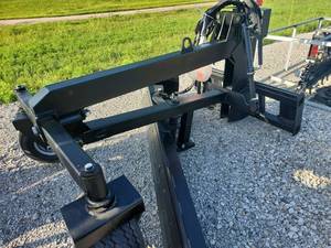 lot 3030 image: Unused Suihe Skid Steer Grader Attachment