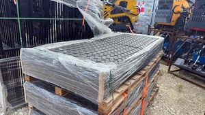 lot 140 image: Unused IRGPM Ground Protection Mat 4 ft x 8 ft - QTY 15