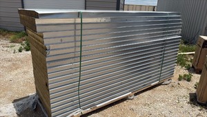 lot 616 image: Insulated Metal Roofing and Siding Panels Qty 20