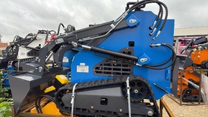 lot 314 image: Compact Track Skid Steer Loader with Hydraulic System