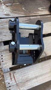 lot 436 image: Heavy Duty MINI Excavator Quick Coupler Attachment System