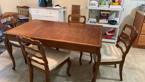 lot 913 image: Wood Dining Table with Six Matching Chairs 30X60X36