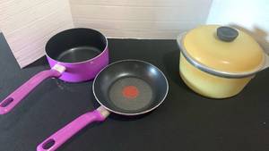 lot 1120 image: Purple T fal cookware and yellow Club pot