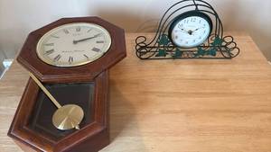 lot 1205 image: Two Clocks Seiko Ace Quartz