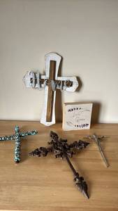 lot 1219 image: Religious Cross Collection with Decorative Home Sign
