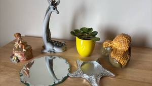 lot 1220 image: Mixed Home Decor Collection with Figurines and Accessories