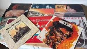 lot 1225 image: Mixed Vinyl Record Album Collection