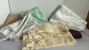 lot 1309 image: Tablecloths