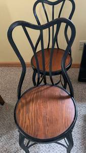 lot 2003 image: Thonet Style metal Dining Chairs Set 34X14 located in basement