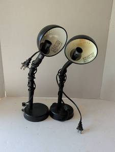 lot 3049 image: Two desk lamps