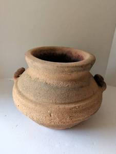 lot 3066 image: 9-In planter