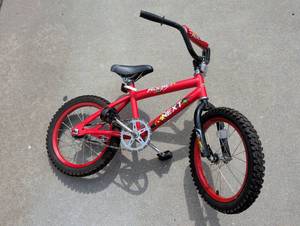 lot 3071 image: Next Rocket Kids Bike Red 16 in