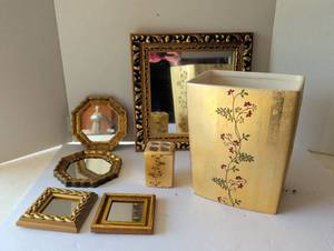 lot 3115 image: Gold Floral Bathroom Accessories Set with Decorative Mirrors