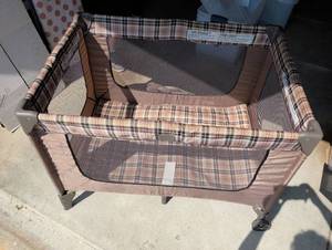 lot 3117 image: Portable Baby Travel Crib Playpen by  Cosco