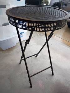 lot 3219 image: Round Outdoor Table.   42 x 28.  Foldable
