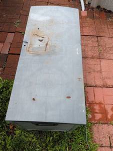 lot 4106 image: Outdoor Storage Box with Ventilated Design in backyard