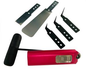 lot 2636 image: JL&LOVE Windshield Removal Tools,Universal Car Windscreen Quick Release Cold Knife Windshield and car Window Glass Urethane Scraper Tool Set - Retail $50
