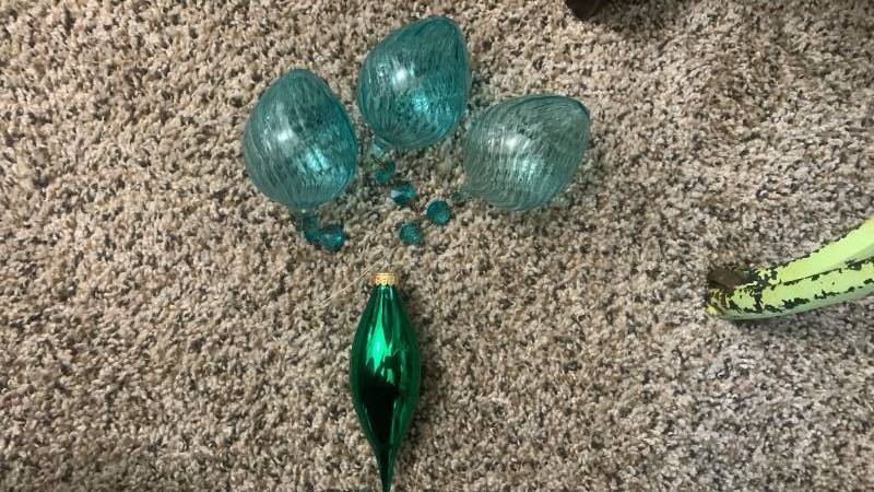 lot 40106 image: Green Glass Christmas Ornament Set