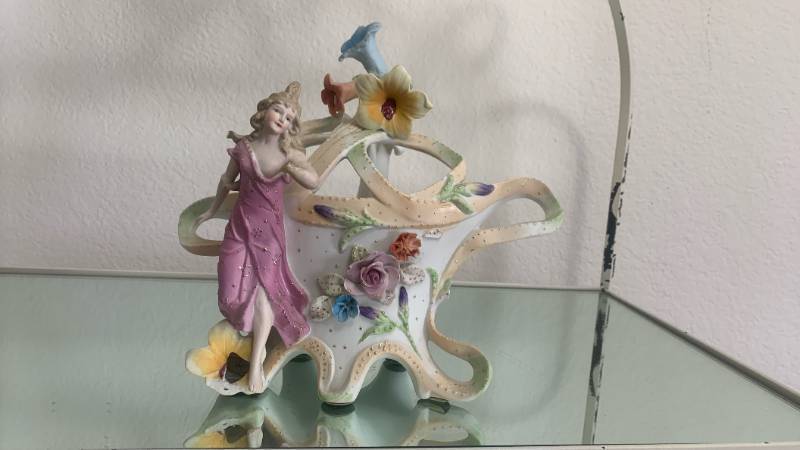 lot 40135 image: Decorative Ceramic Figurine with Floral Details