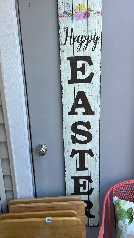 lot 40308 image: Happy Easter Wooden Wall Sign with Floral Design