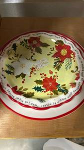 lot 40356 image: Mud Pie Christmas Holiday Serving Bowl with Poinsettia Design